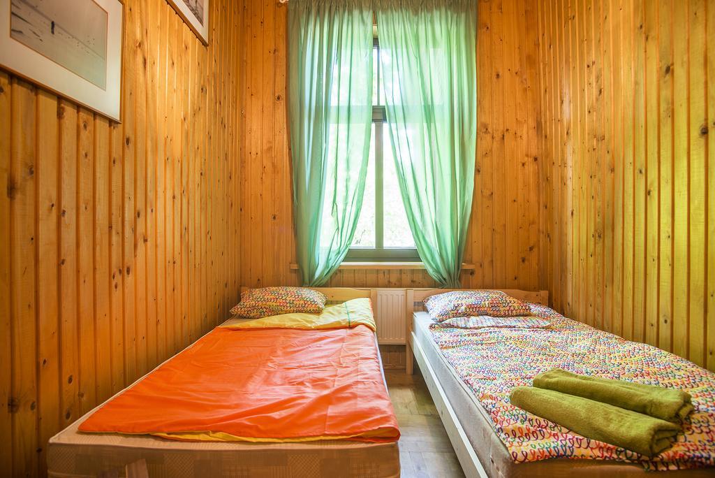 Green Jurmala Hostel الغرفة الصورة